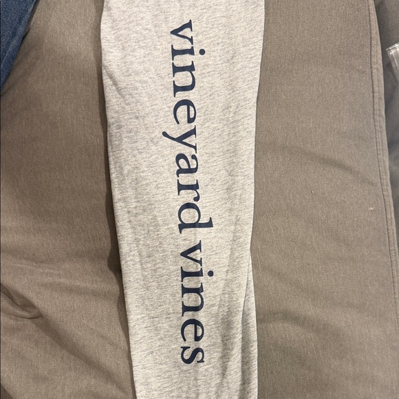 Vineyard Vines Gray Long Sleeve Tee with Blue Truck and Flag - Picture 3 of 4